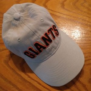 SF Giants velcro strap back hat